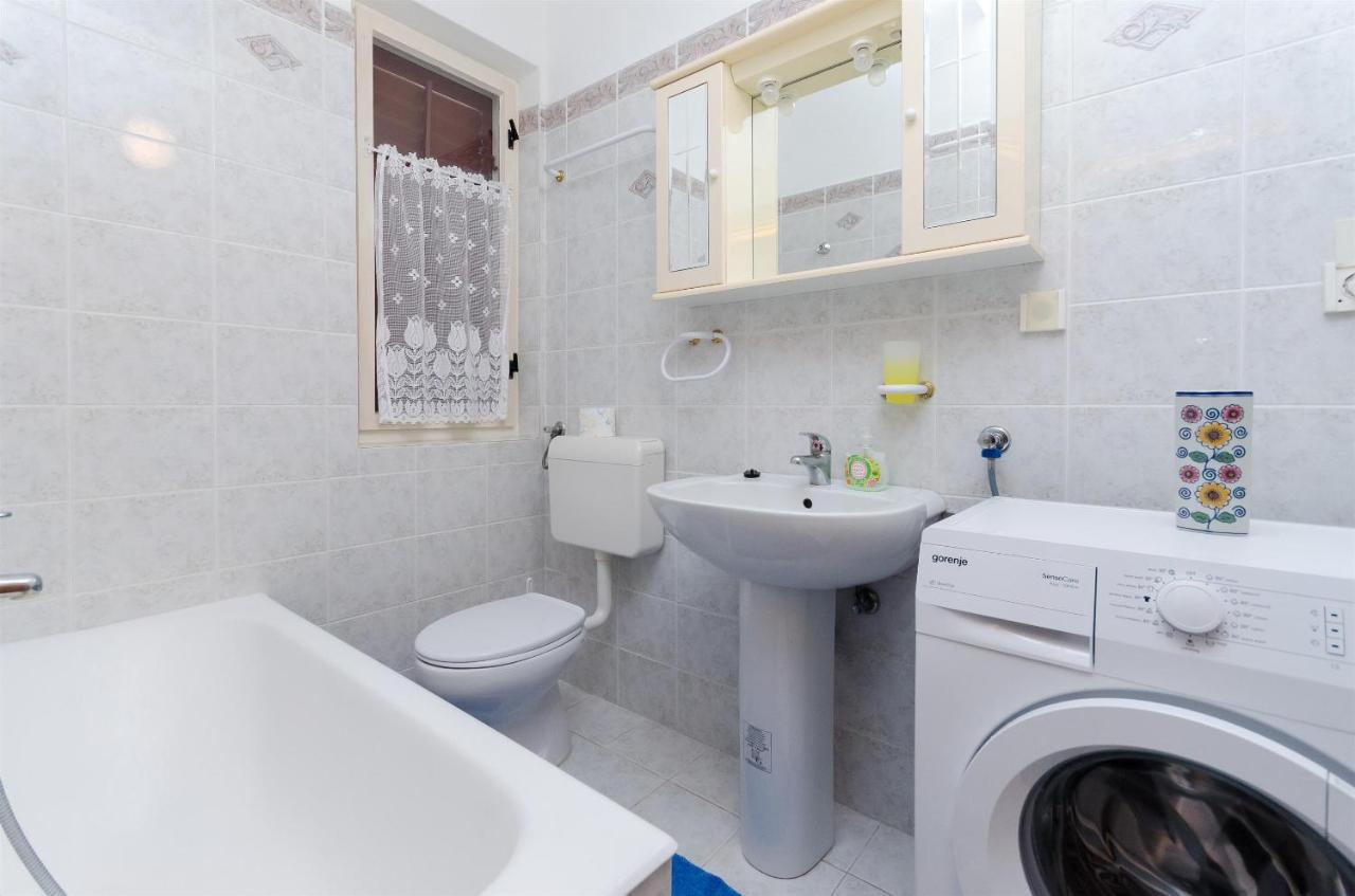 Apartments Vesna Kampor エクステリア 写真